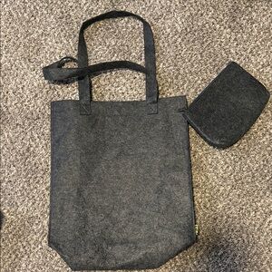 Stylish Black Tote Bag with Pouch